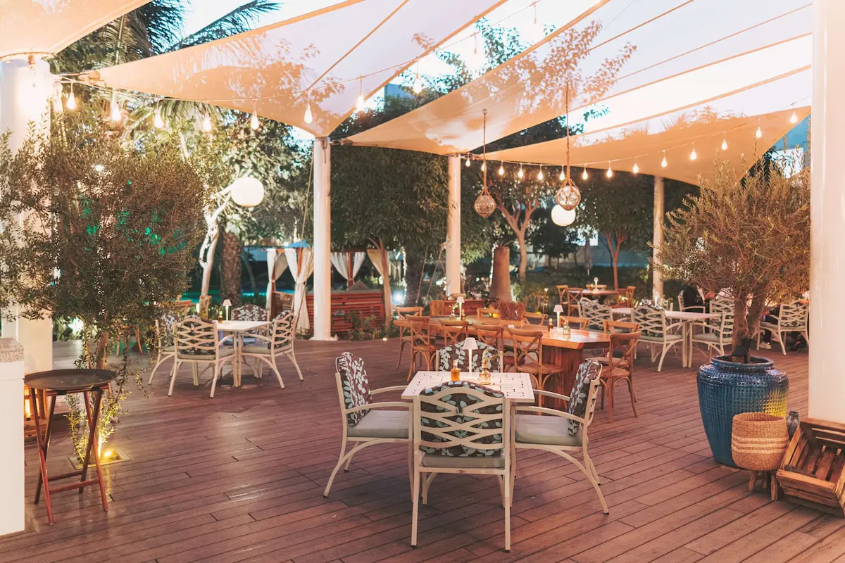 کافی شاپ هتل کنراد دبی